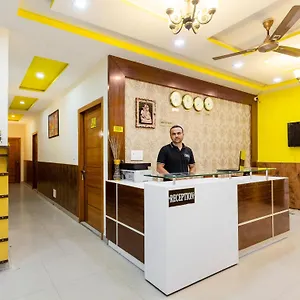 Hostel The Agra